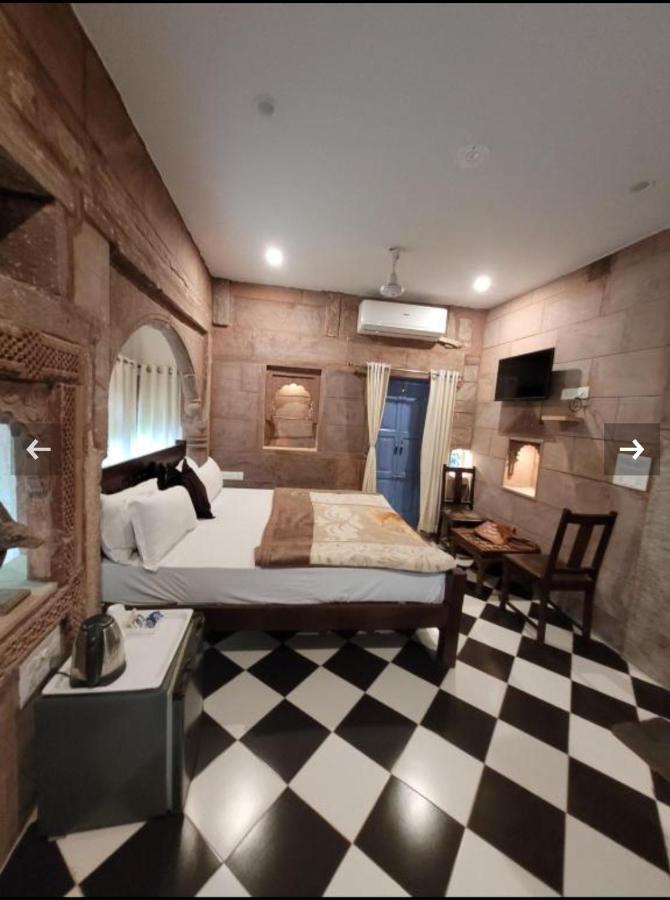 The Kutumb Villa - A Heritage Home Stay Джодхпур Екстер'єр фото